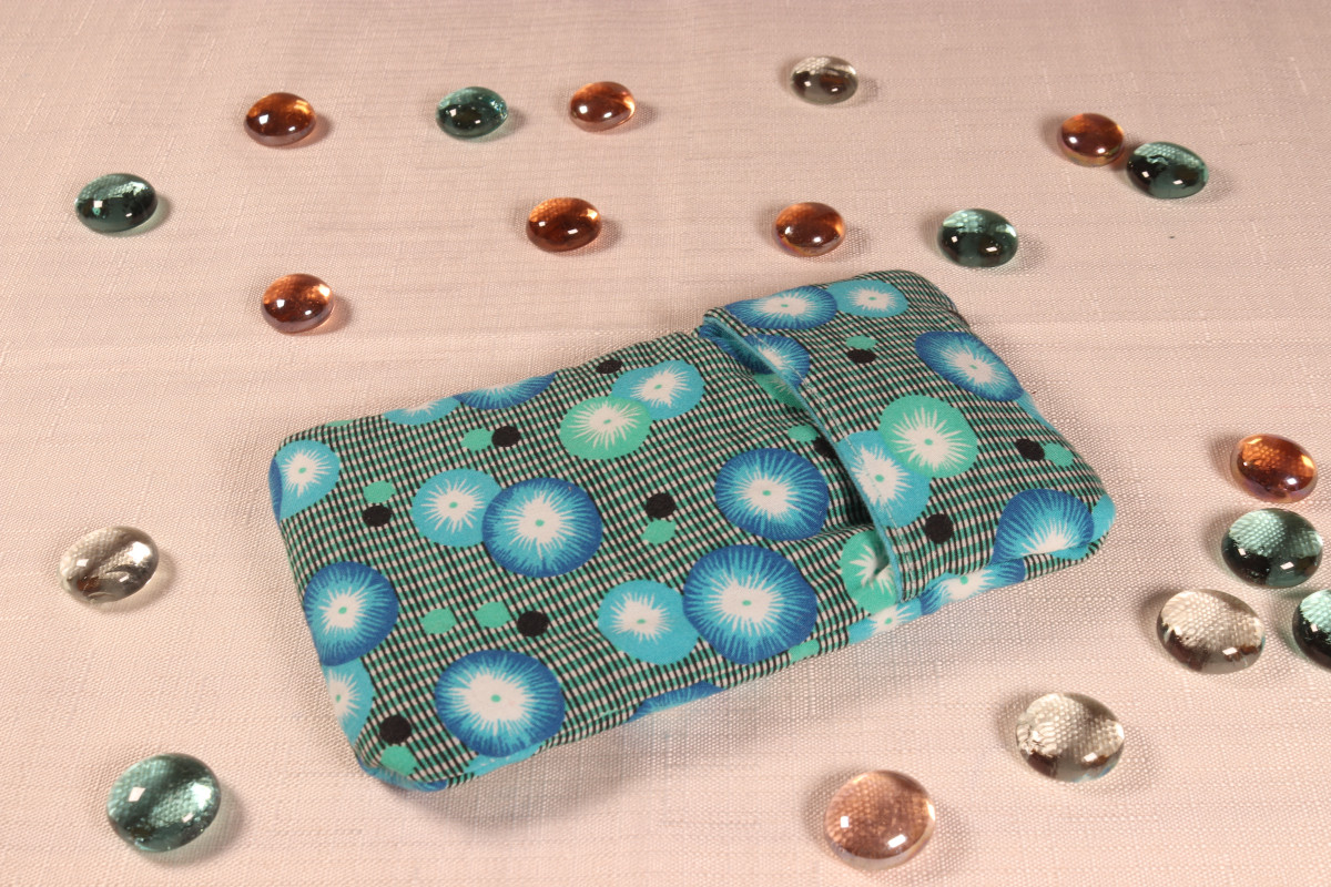 Etui fleuri bleu