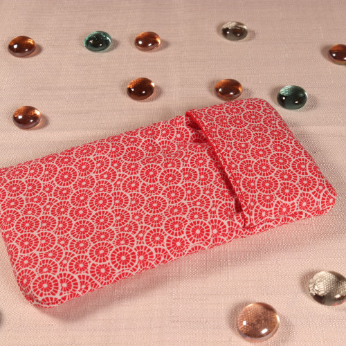 Etui cercles rouges