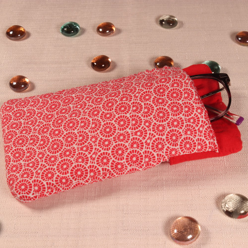 Etui cercles rouges