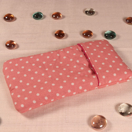 Etui à pois roses