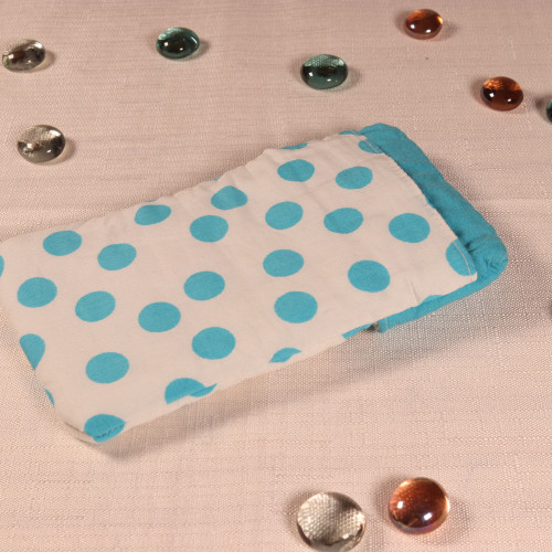 Etui à pois bleus