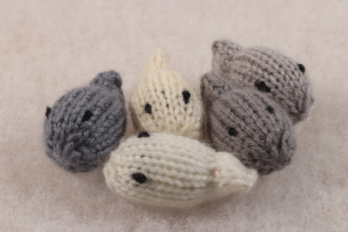 Petit poisson jouet pour chat Sobre Petit poisson jouet pour chat Sobre