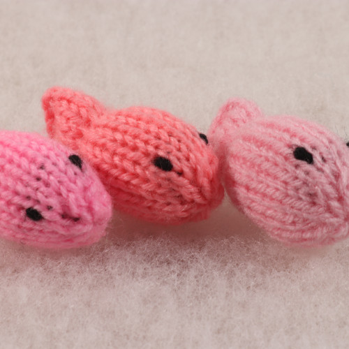 Petit poisson jouet pour chat Pivoine