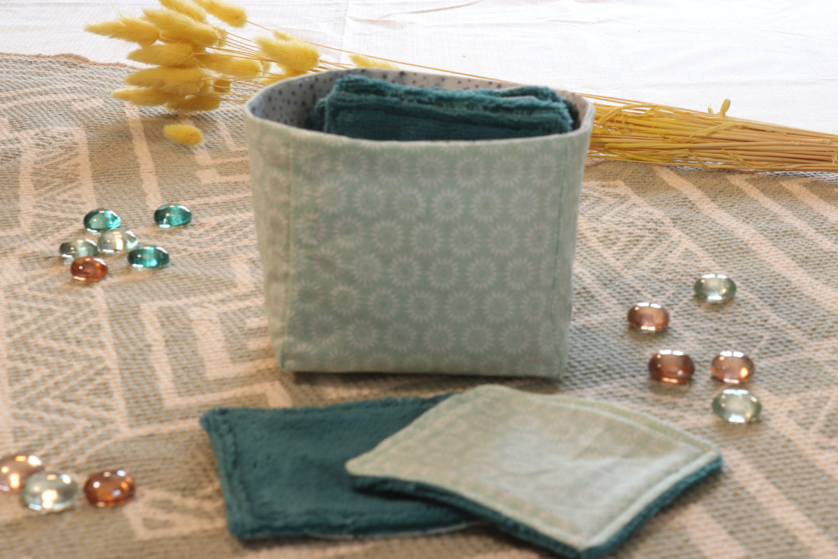 10 cotons en éponge bambou réutilisable et son panier motif soleil