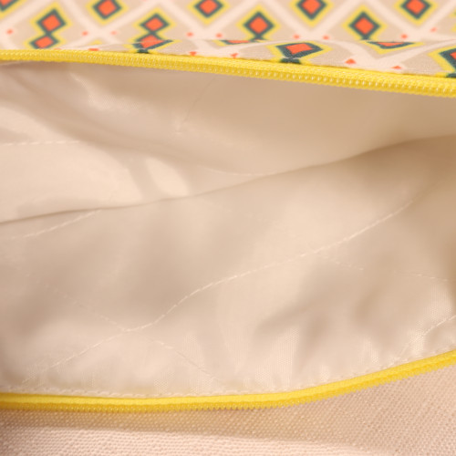 Pochette rembourrée grand format – 23x19 cm – tissu upcyclé