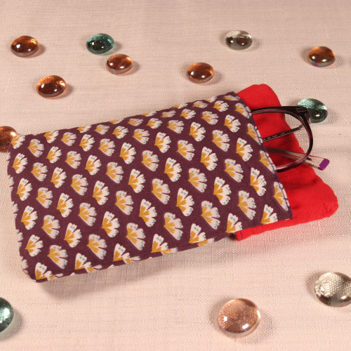 Etui à fleurs japonaises