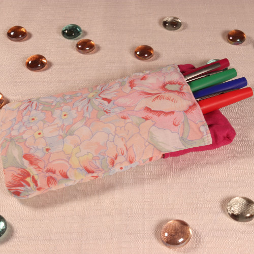 Etui fleuri rose